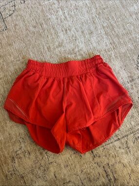 Lululemon Hotty Hot running shorts
